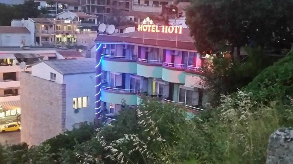 Hotel Hoti Улцин Екстериор снимка